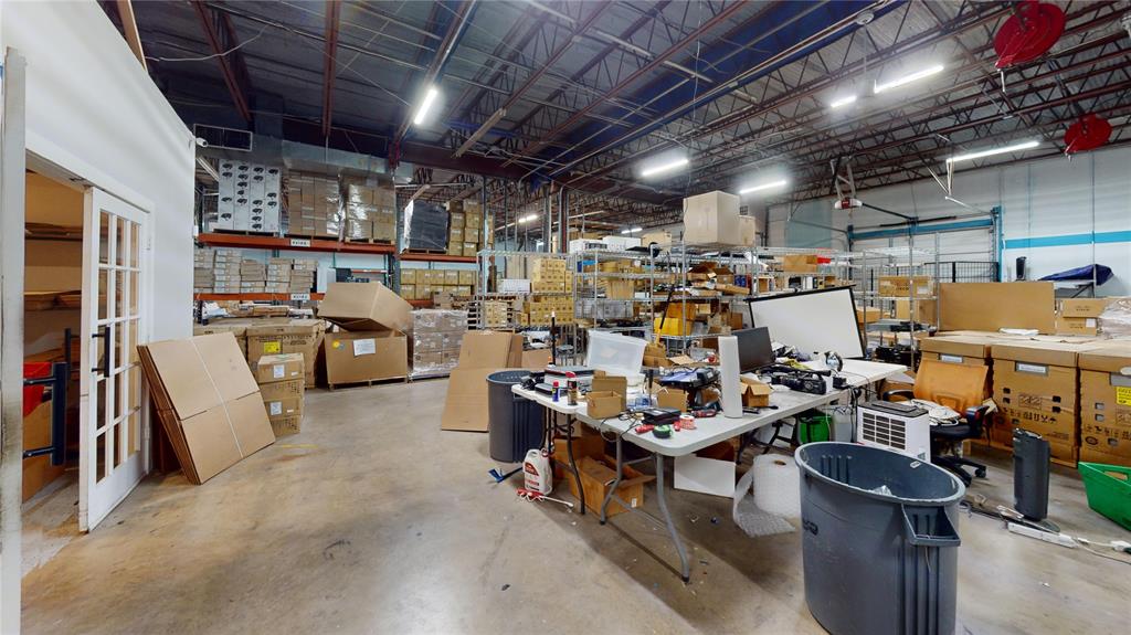 Manana Ind Dist 3 - Commercial Sale