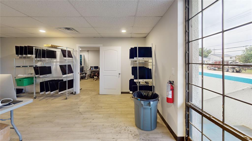 Manana Ind Dist 3 - Commercial Sale