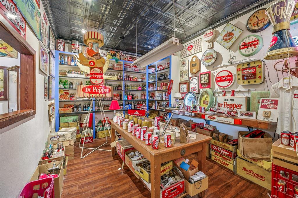 Bishop 1st Add - Commercial Sale