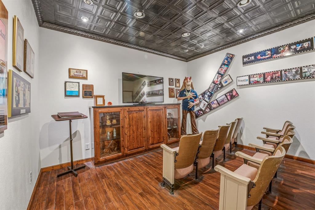 Bishop 1st Add - Commercial Sale