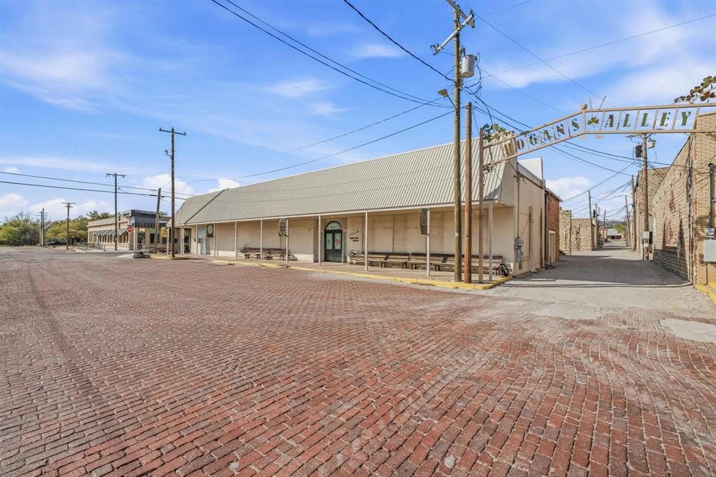 Bishop 1st Add - Commercial Sale