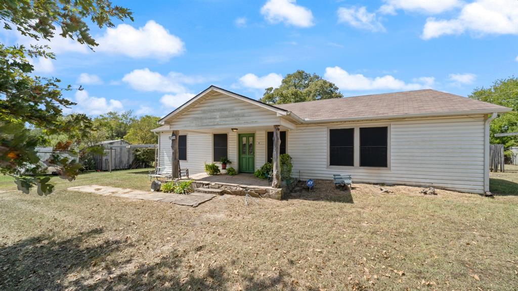 Charming 3-bedroom, 2-bath home with 1,440 sq. ft. of living space on a full acre in the sought-after Scurry-Rosser ISD. This home features an open floor plan with plenty of natural light, a spacious primary suite, and two additional bedrooms perfect for family, guests, or a home office. Outside, enjoy wide-open space with room for kids, pets, a garden, or future projects. Located in a country setting with access to excellent schools, this property is the perfect blend of comfort, space, and community.