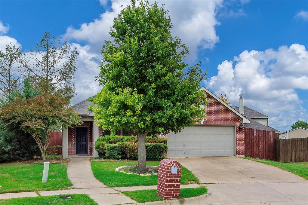 $10,000 seller concession! Beautiful open floor plan opens up to a backyard that must be seen to be believed. Plenty of space (over .25 acre) to have all that you dream of having in your yard. Open floor plan is flooded with natural light. Large loft is perfect for a game room or office space. Primary bedroom is separate from other bedrooms. Close to schools and amenities. Come see this awesome property!