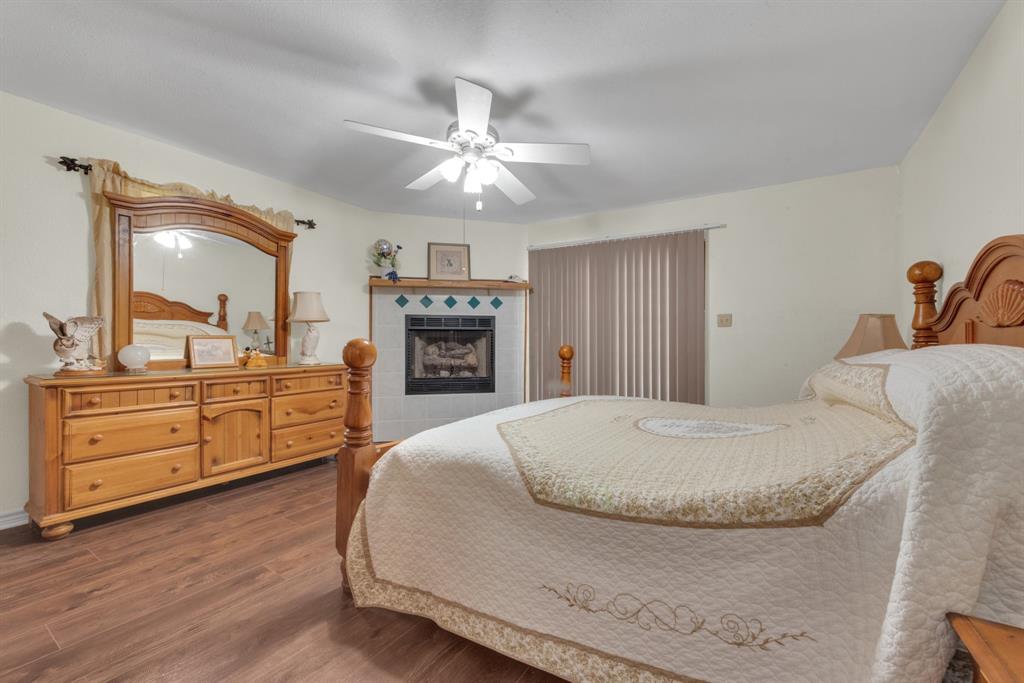Pelican Bay - Residential