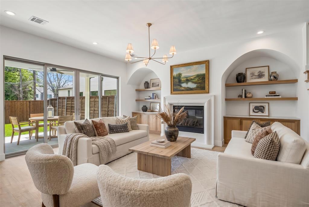 MOUNT AUBURN - Residential