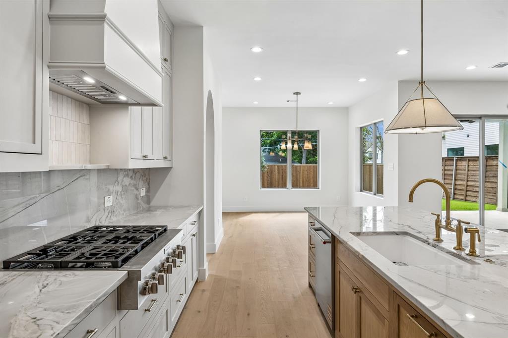 MOUNT AUBURN - Residential
