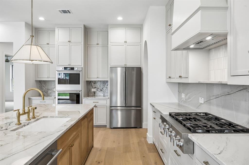MOUNT AUBURN - Residential