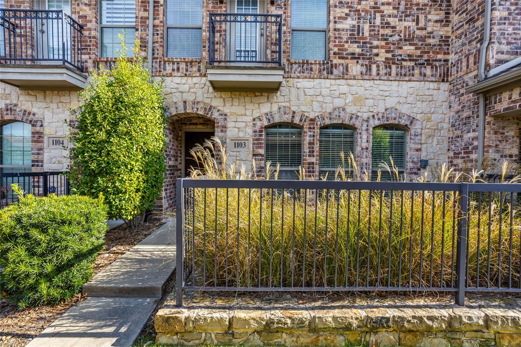 Villas At Willow Grove - Residential