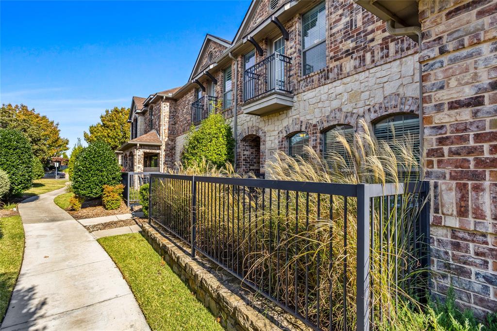 Villas At Willow Grove - Residential