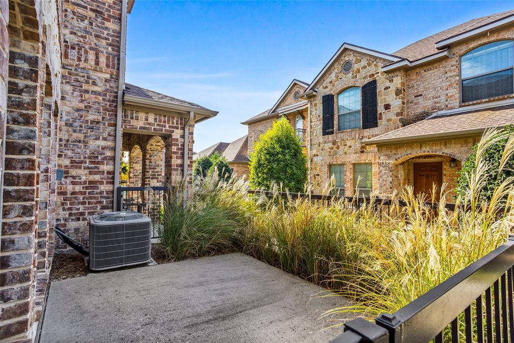 Villas At Willow Grove - Residential