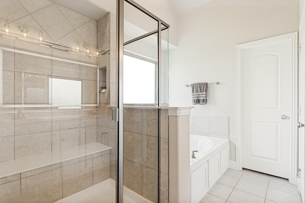 Hunter Lakes - Residential