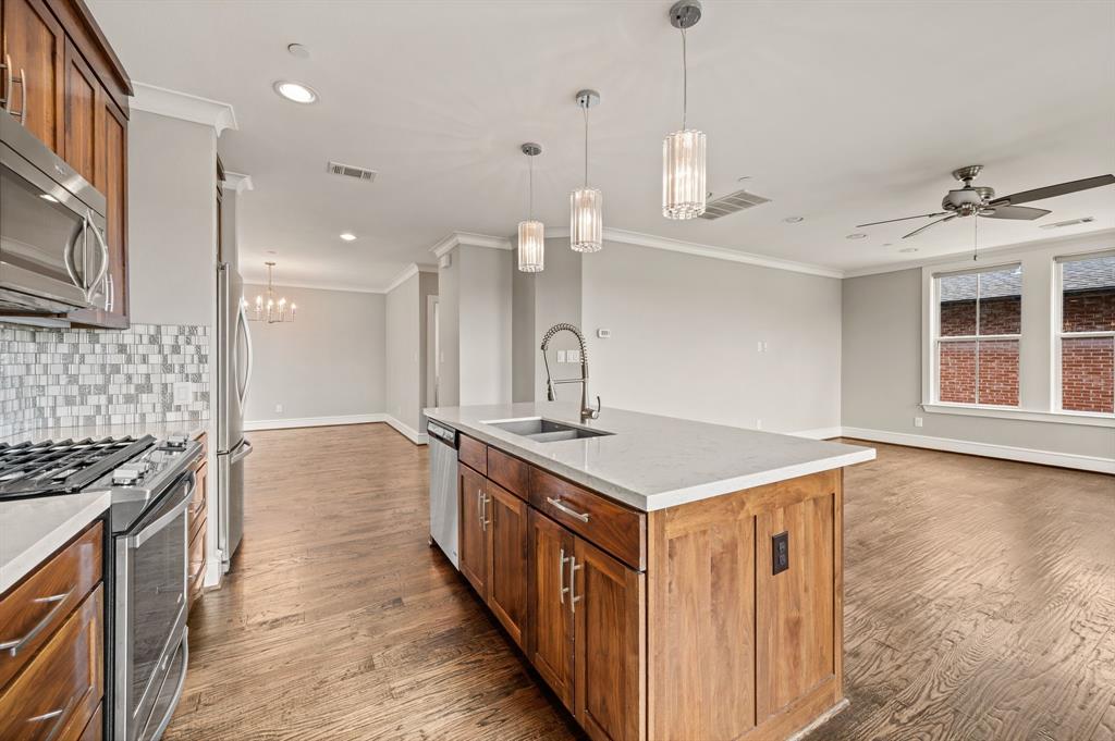 4144 Druid Lane Condos - Residential