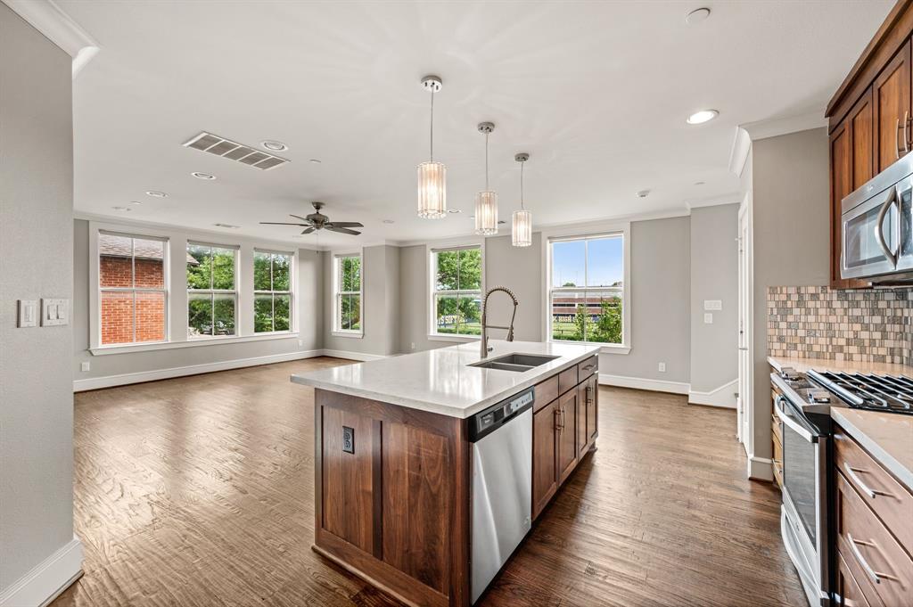 4144 Druid Lane Condos - Residential