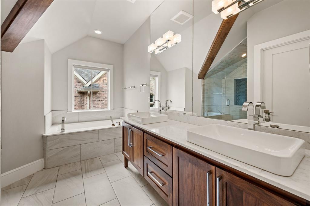 4144 Druid Lane Condos - Residential