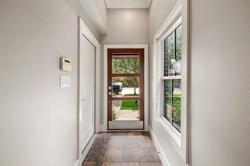 4144 Druid Lane Condos - Residential