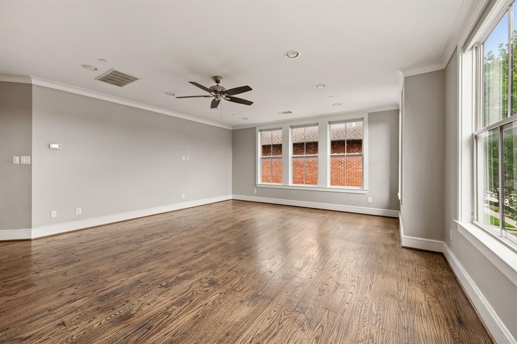 4144 Druid Lane Condos - Residential