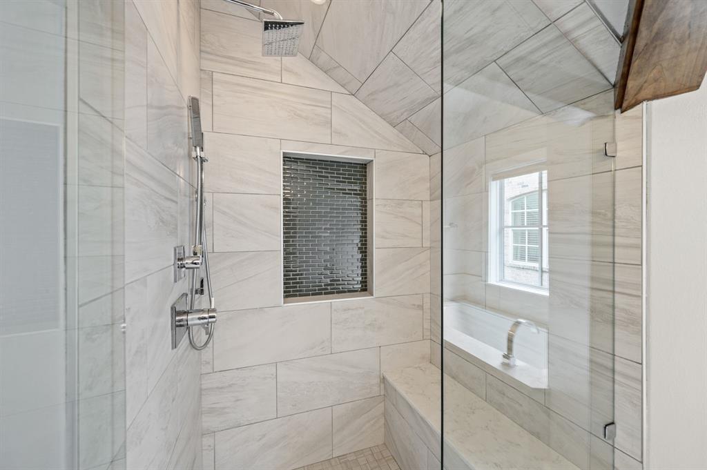 4144 Druid Lane Condos - Residential