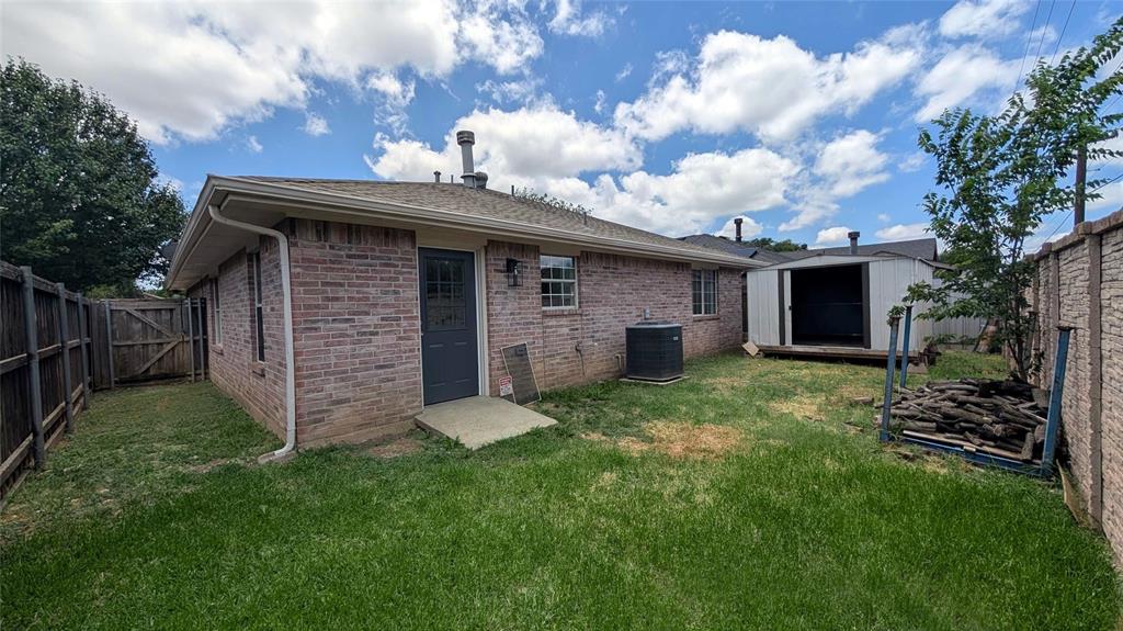 Las Villas De Oak Cliff Ph 04 - Residential