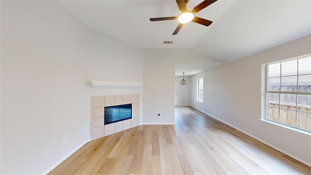 Las Villas De Oak Cliff Ph 04 - Residential