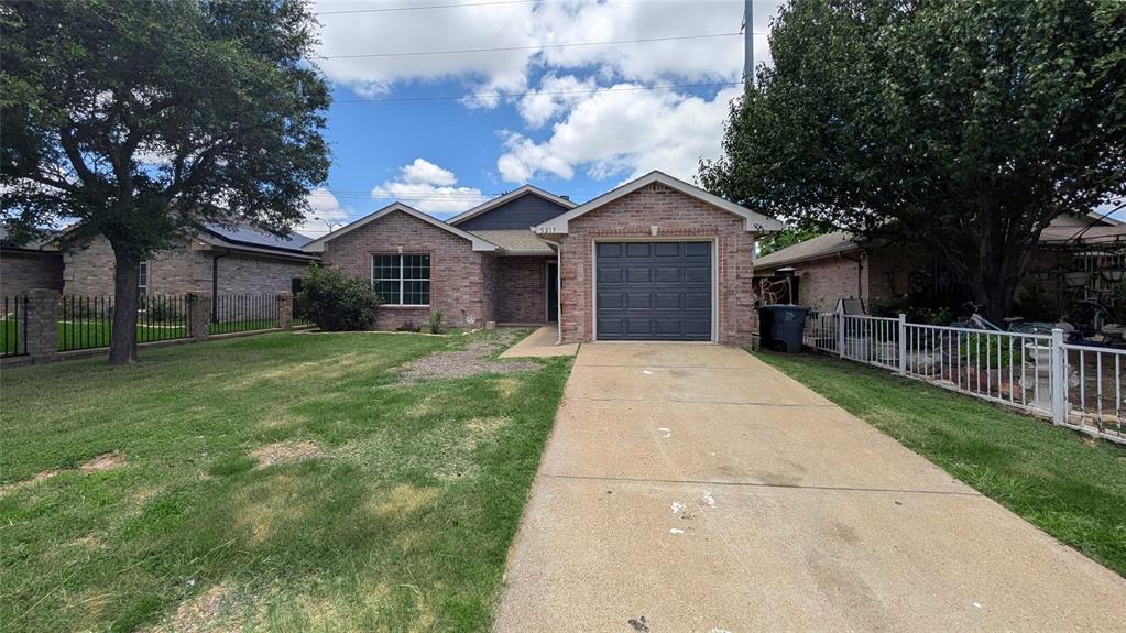 Las Villas De Oak Cliff Ph 04 - Residential