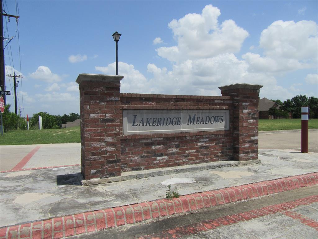 Lakeridge Meadows - Residential