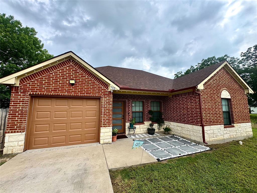 Charming 3 bedroom, 2 bathroom home in Waxahachie, just 8 years old and beautifully maintained. The open layout showcases tall, elevated ceilings and a spacious kitchen with granite countertops, offering both style and function. Enjoy a good-sized backyard ideal for outdoor living and entertaining, plus the convenience of a single-car garage and NO HOA. Chicken coop staying. Move-in ready and located in a desirable area—schedule your showing today.