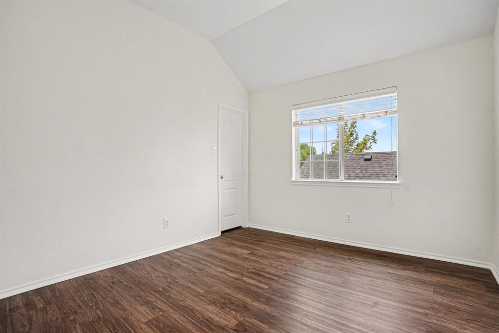 Mira Lagos B - Residential