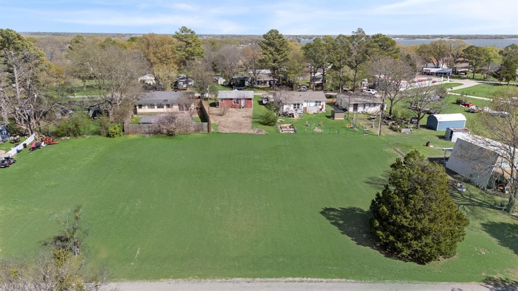 Whispering Oaks - Land