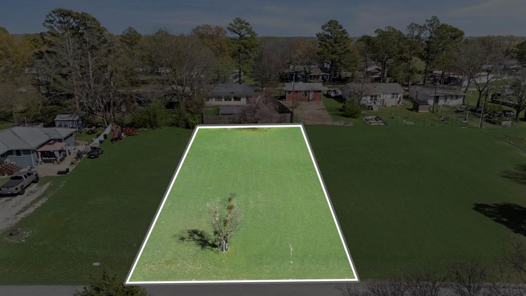 Whispering Oaks - Land