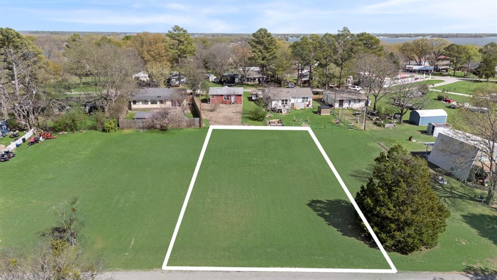 Whispering Oaks - Land