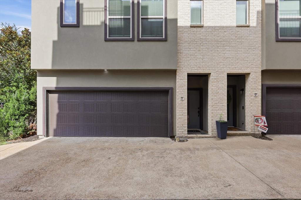 Alta Vista East Twnhm Condos B - Residential