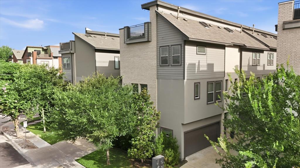 Alta Vista East Twnhm Condos B - Residential