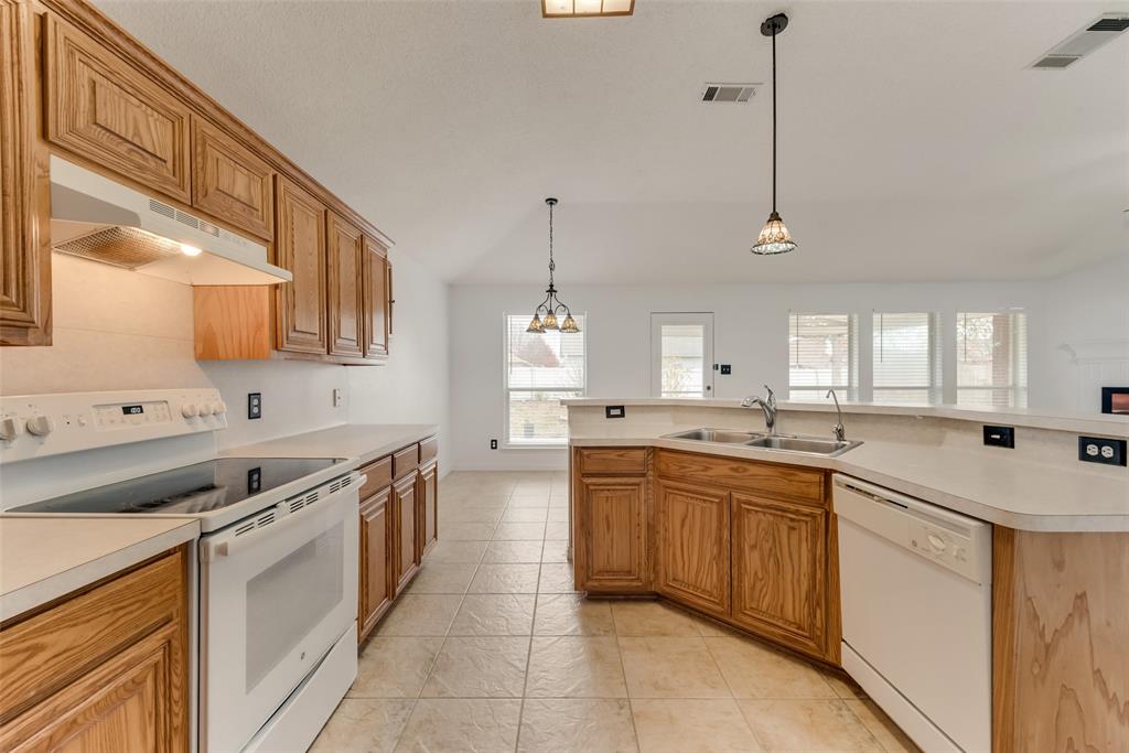 Meadow Vista Estates Add - Residential Lease