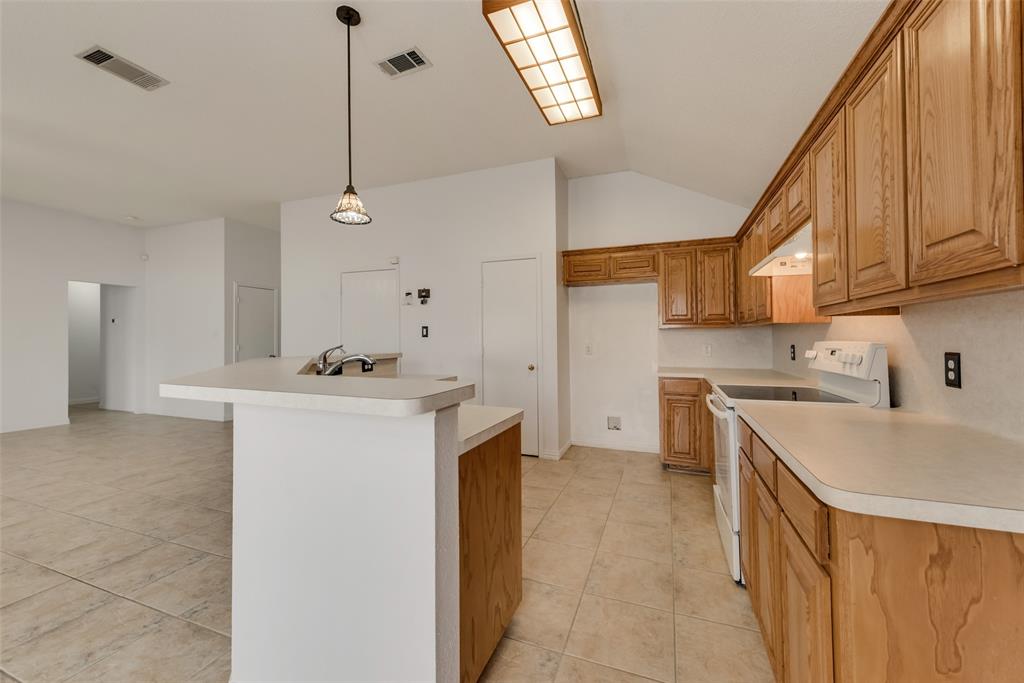 Meadow Vista Estates Add - Residential Lease