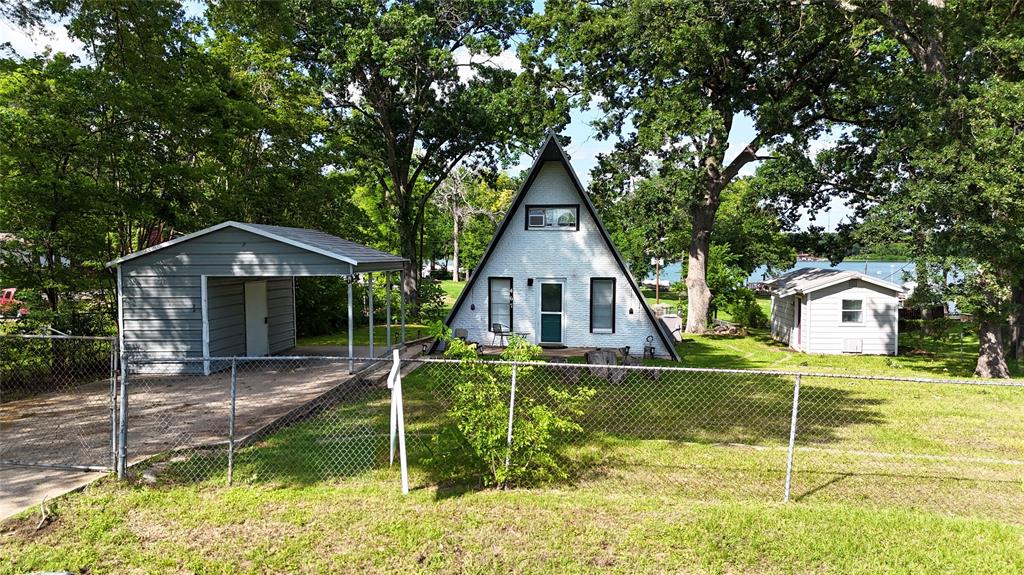 Whispering Oaks - Residential