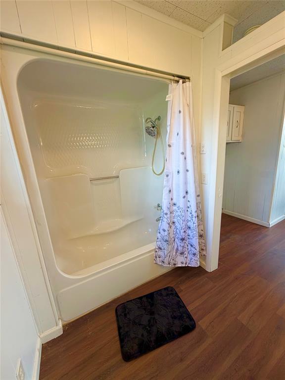 Whispering Oaks - Residential