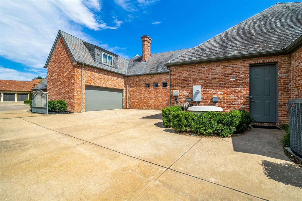 Red Hawk - Residential