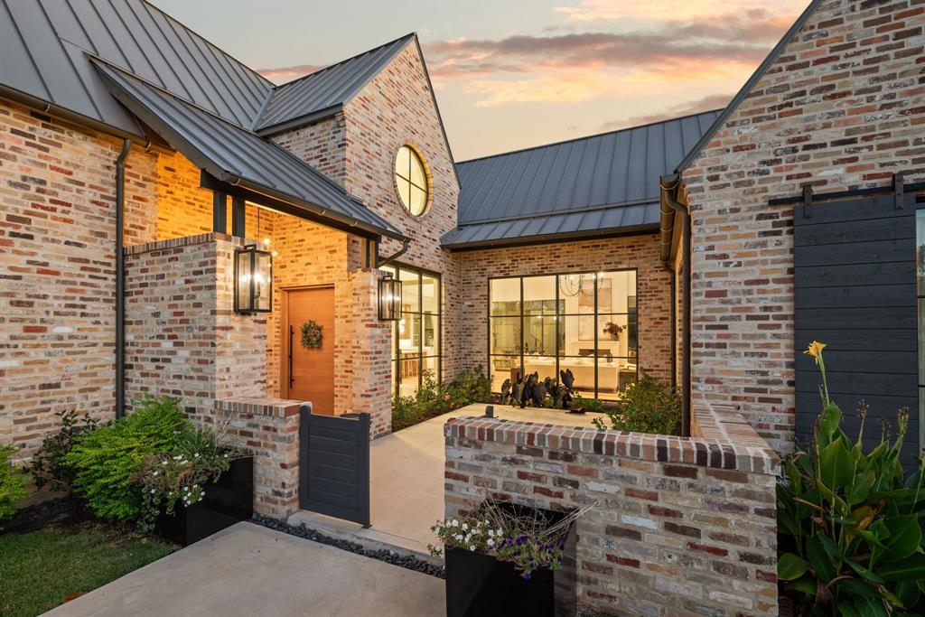 Stony Brook - Residential