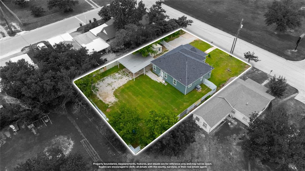 Lawn Place 01 - Residential