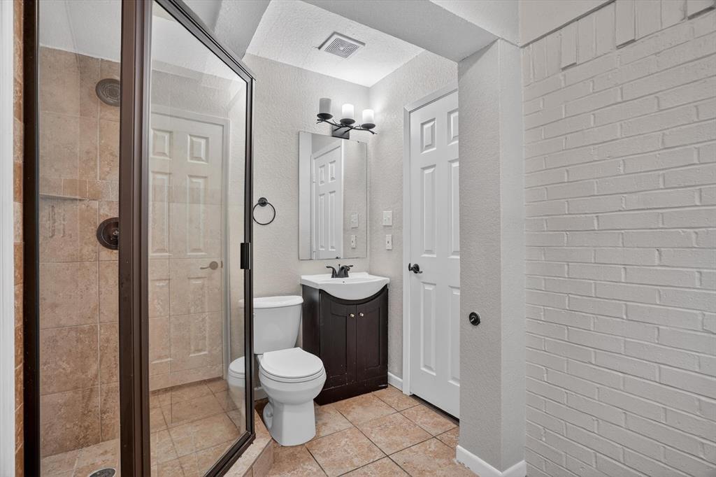 Country Club Heights - Residential