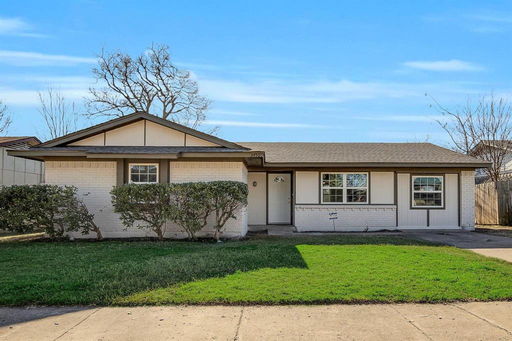 FHA and VA loans are welcome come and see this pretty 3 bed, 1 bath and 1 half bath home.  Partially open floor allows an easy flow among the kitchen, dining and two living areas. It has been recently updated with fresh paint, carpet and luxury vinyl plank. The roof was newly replaced with outside new paint.   It has a Samsung stove, dishwasher and built-in microwave.  I20, 35E, 45, and downtown are easily accessible.  The University of North Texas Dallas Campus, and Paula Quinn College are close. City bus stop is a few blocks away.  OCCUPIED, do not disturb tenants.