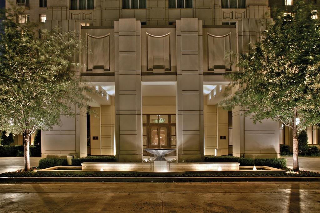 Ritz-Carlton 2 Residences 1 - Residential
