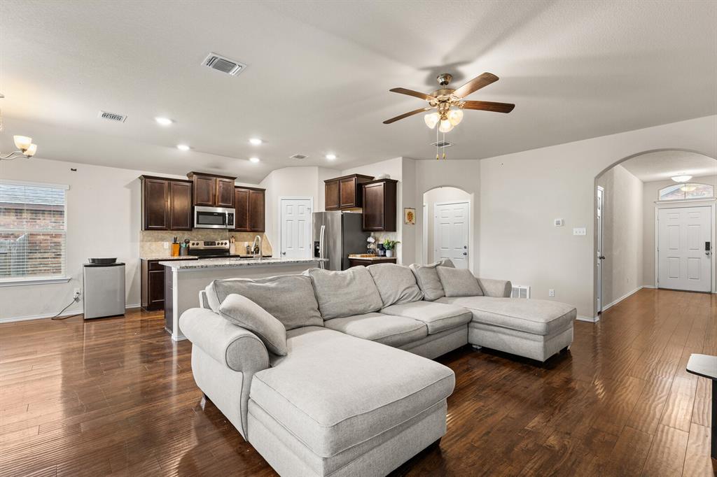 FOXBOROUGH ADDN PH 7 - Residential