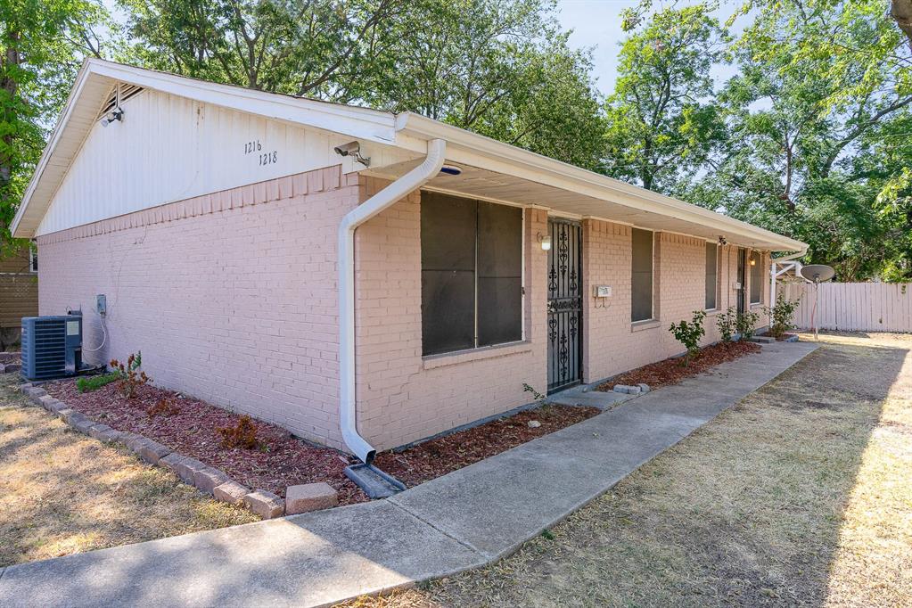 Excellent opportunity to acquire a cash-flowing duplex in Fort Worth with immediate, stable income. Both units are currently leased at $1,100 per month, generating $2,200 in monthly rental income ($26,400 annually), with lease terms extending into 2027, providing reliable cash flow and minimizing near-term leasing risk.

This property is ideal for investors seeking a low-maintenance addition to their portfolio with established tenants already in place. The long-term leases provide predictable income from day one, while Fort Worth’s continued population and employment growth offer strong long-term investment fundamentals.

Whether you’re completing a 1031 exchange, expanding your rental portfolio, or purchasing your first investment property, this duplex offers immediate cash flow with future upside through continued rental appreciation.