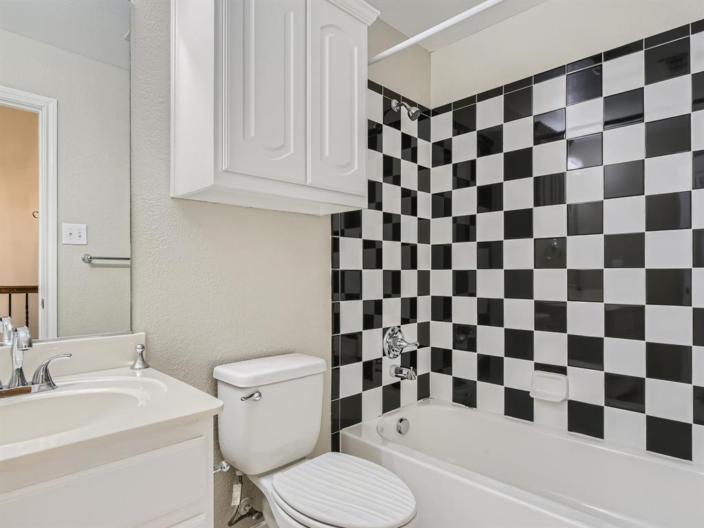 Mira Lagos G 1 - Residential Lease