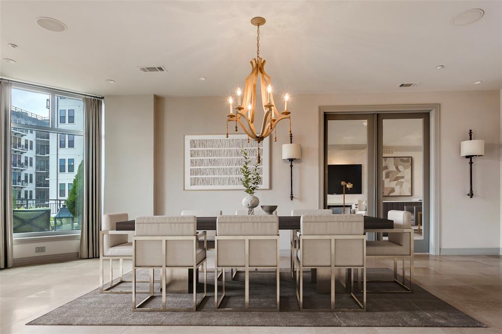 Plaza Turtle Creek - Residential