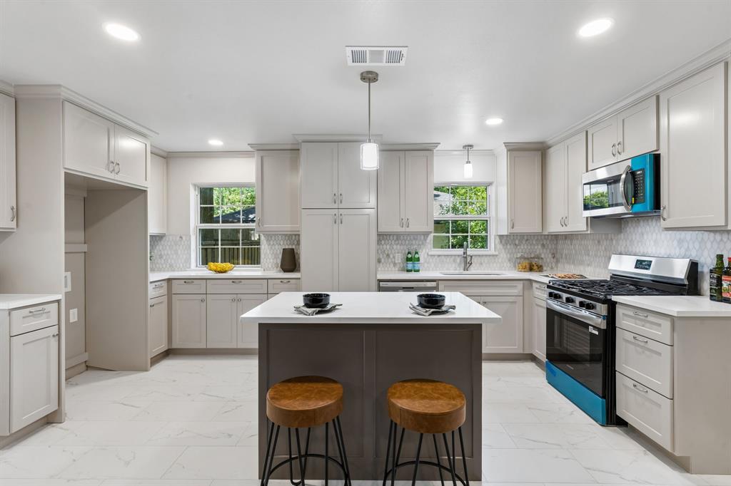 Crest View Pk Add - Residential