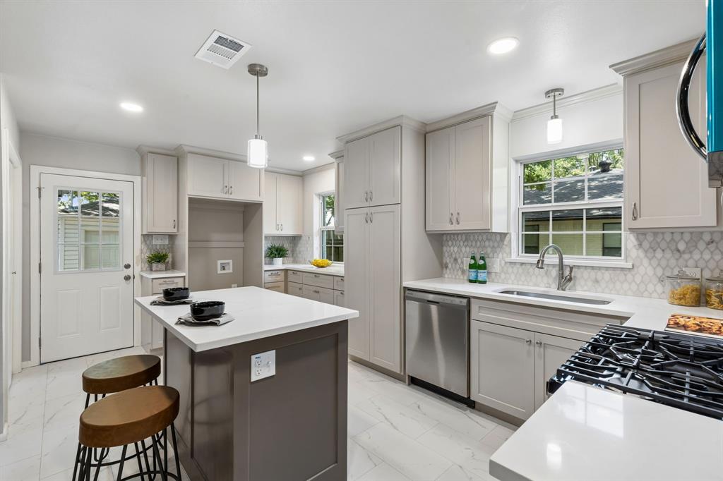 Crest View Pk Add - Residential