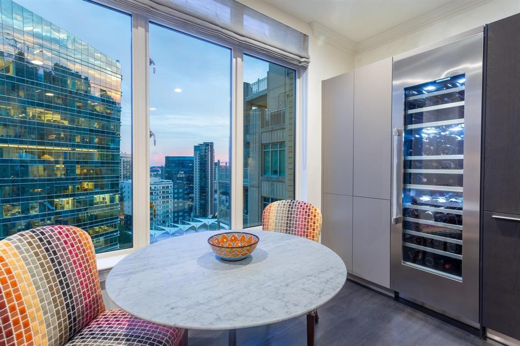 Ritz-Carlton Residences - Residential
