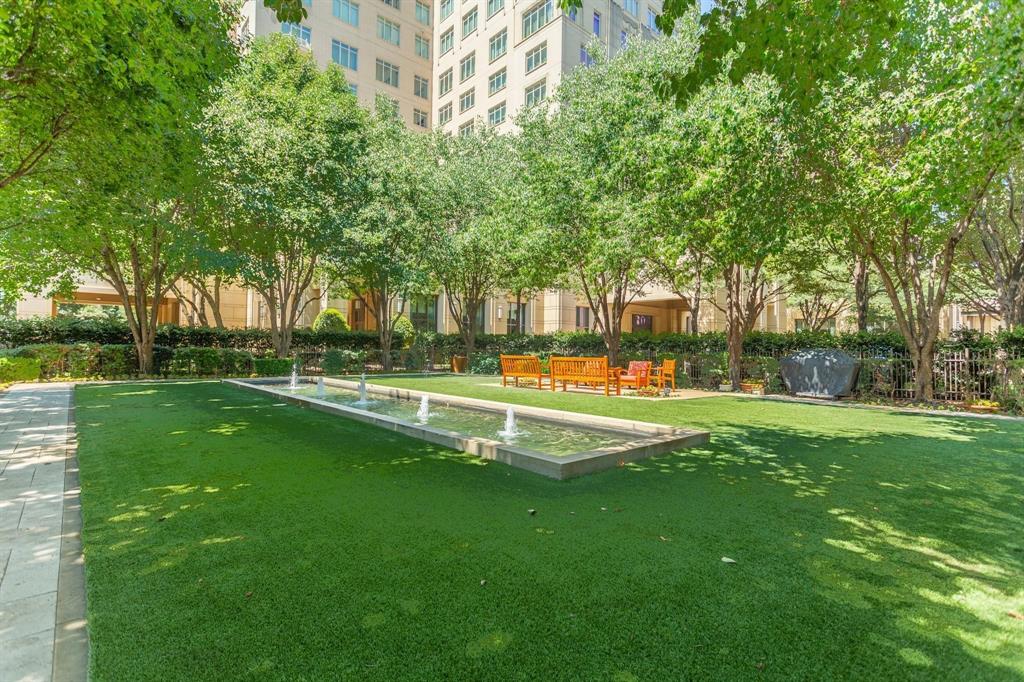 Ritz-Carlton Residences - Residential
